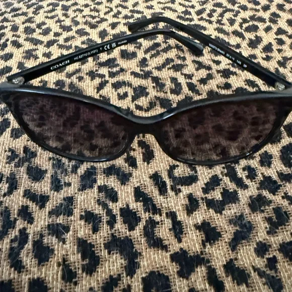 Coach Classic Black Sunglasses - Picture 2 of 4